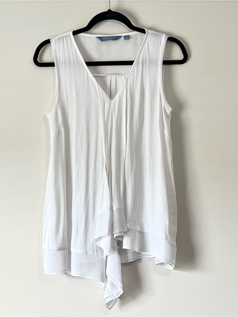 Simply Vera Vera Wang White V-Neck Ruffle Front Sleeveless Top - Picture 5 of 10